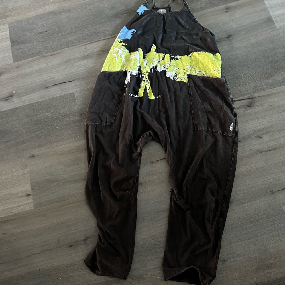 Free People Hot Shot Onesie FP Movement Ski Graphic Black S Printed Jumpsuit - Picture 7 of 8